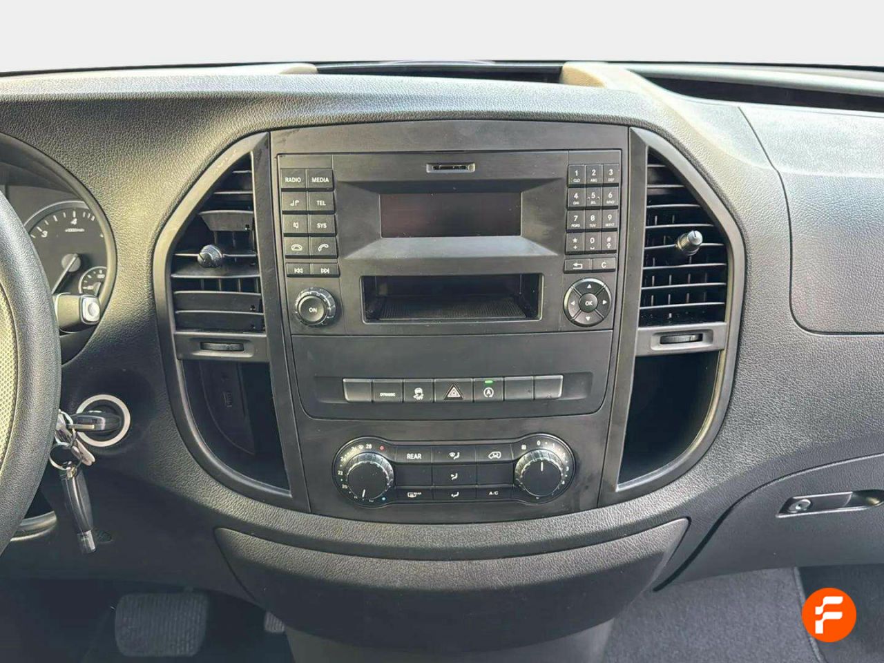Foto Mercedes-Benz Vito 11
