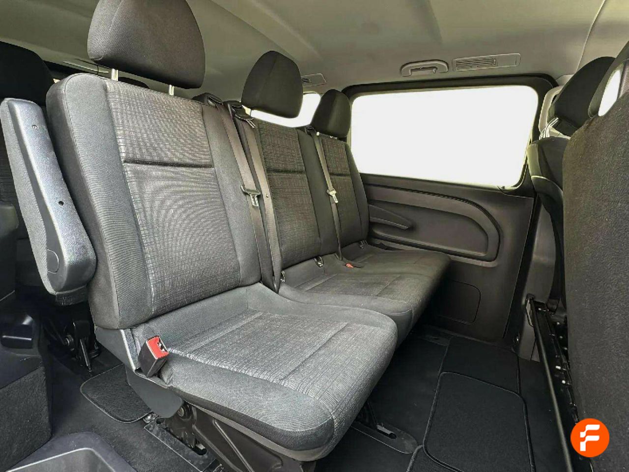 Foto Mercedes-Benz Vito 15