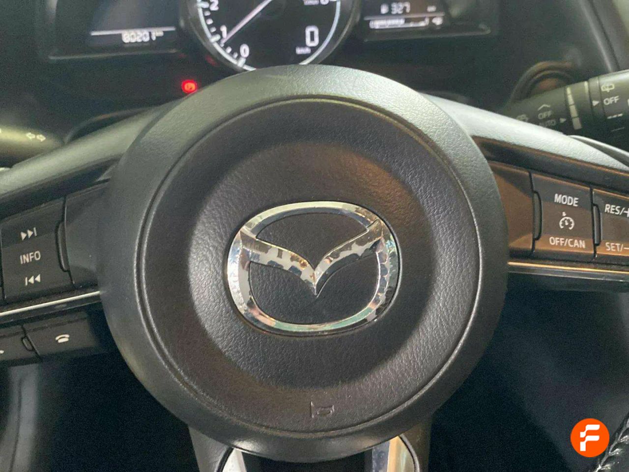 Foto Mazda Mazda3 25