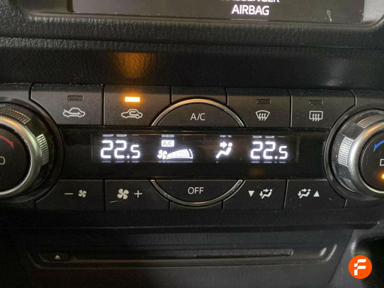 Foto Mazda Mazda3 26