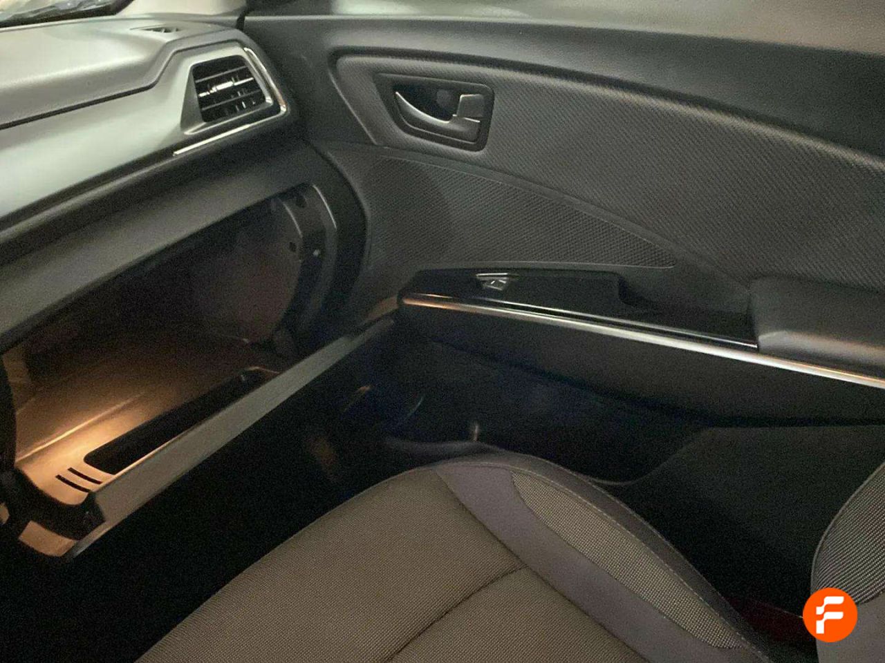Foto SsangYong Tivoli 30