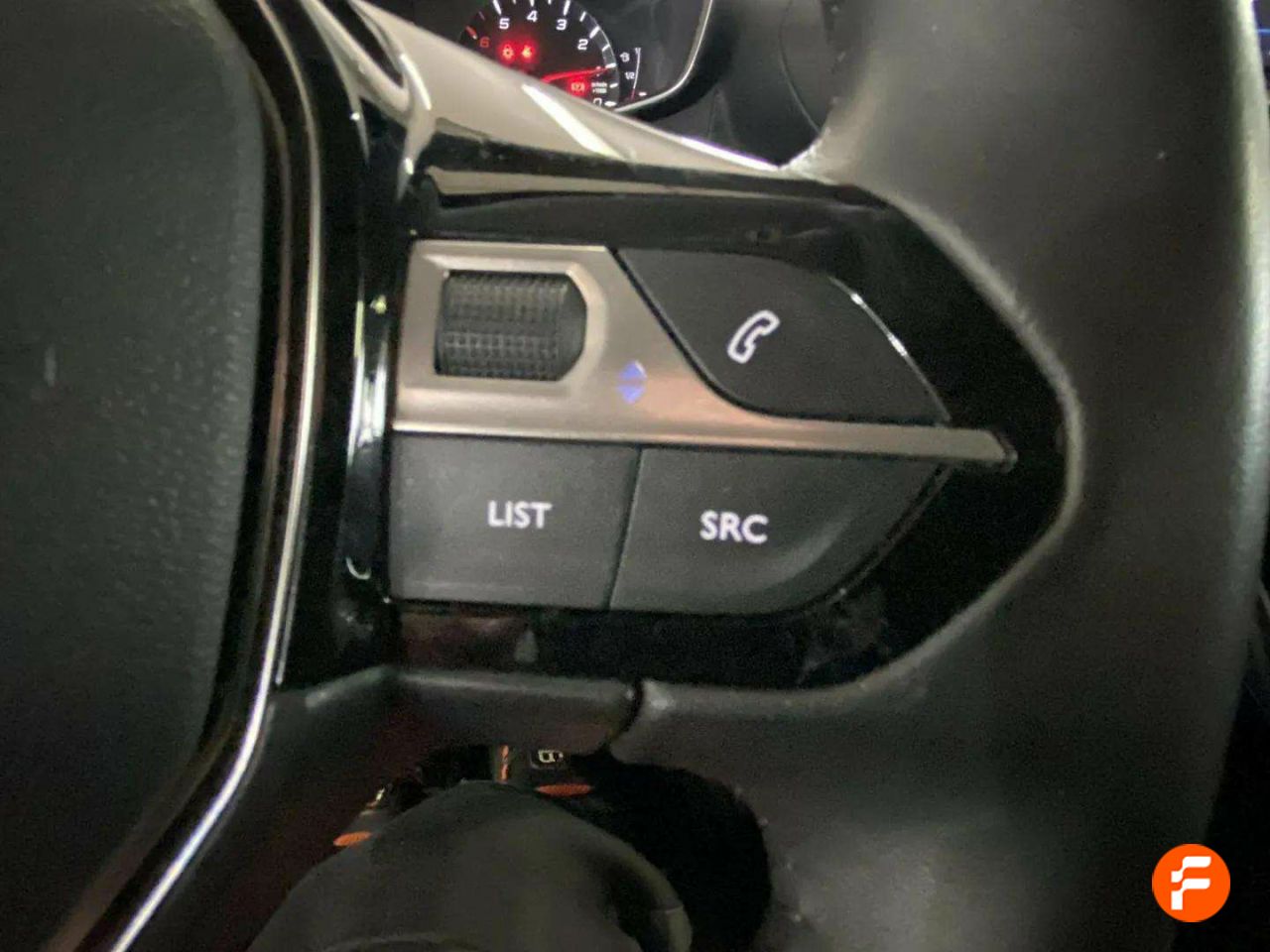 Foto Peugeot 208 16
