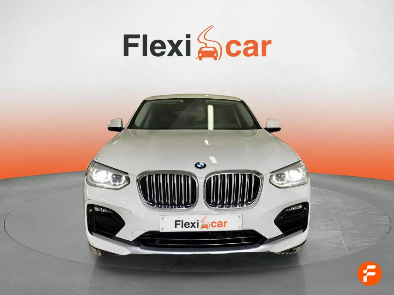Foto BMW X4 8