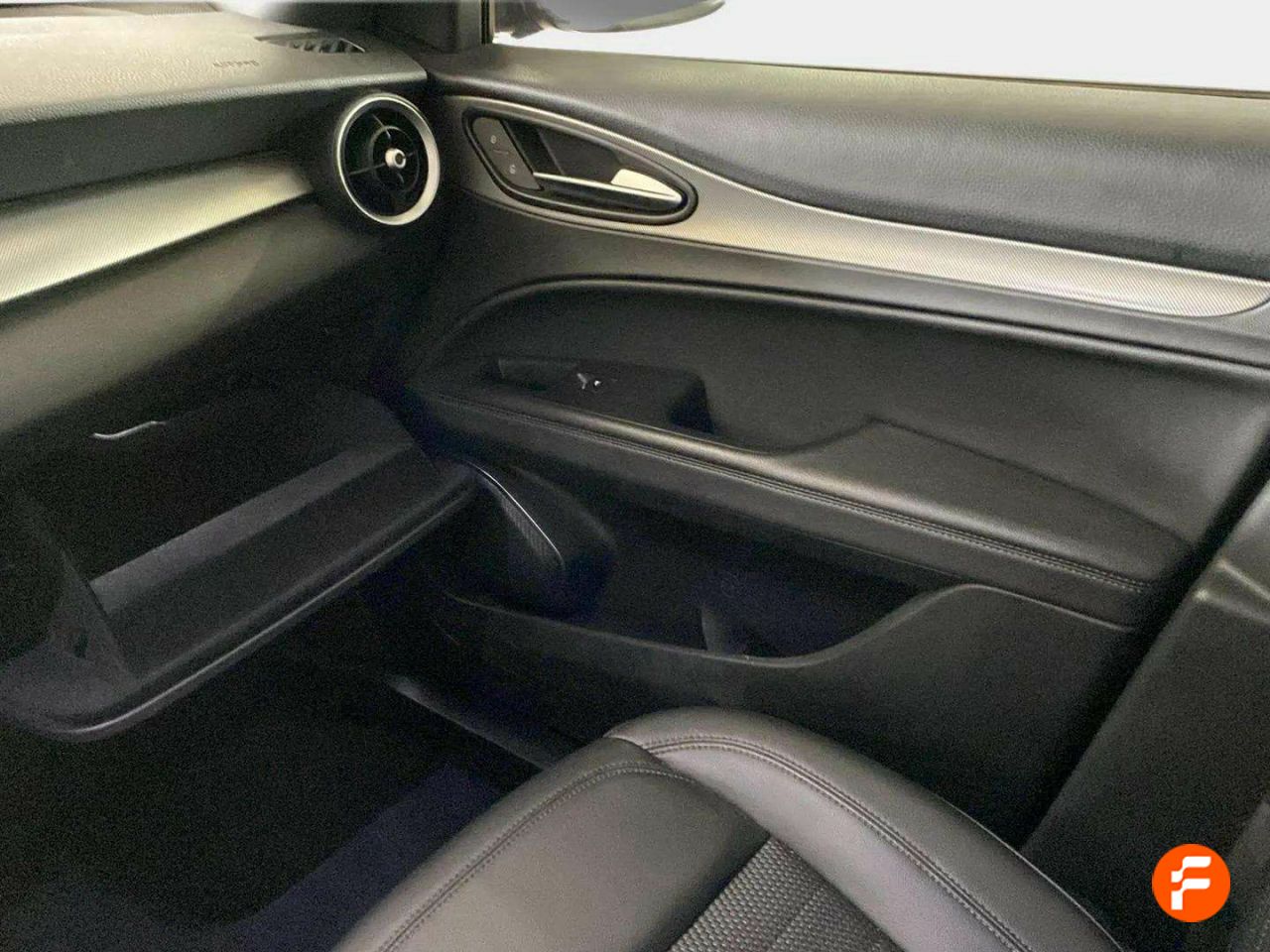 Foto Alfa Romeo Stelvio 34