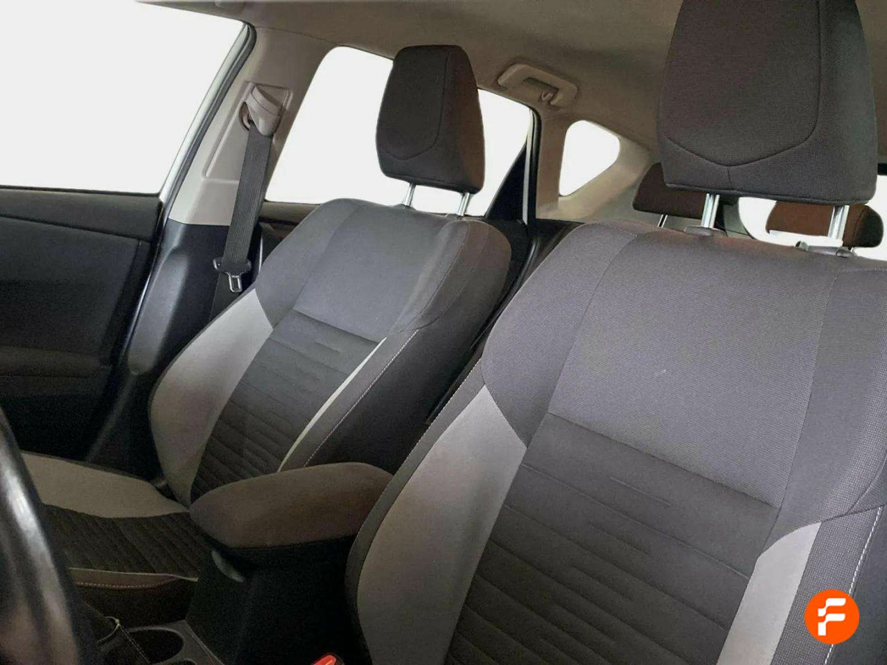 Foto Toyota Auris 14
