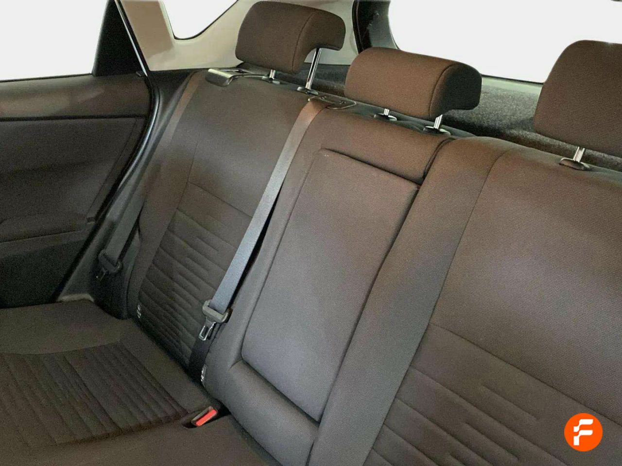 Foto Toyota Auris 15