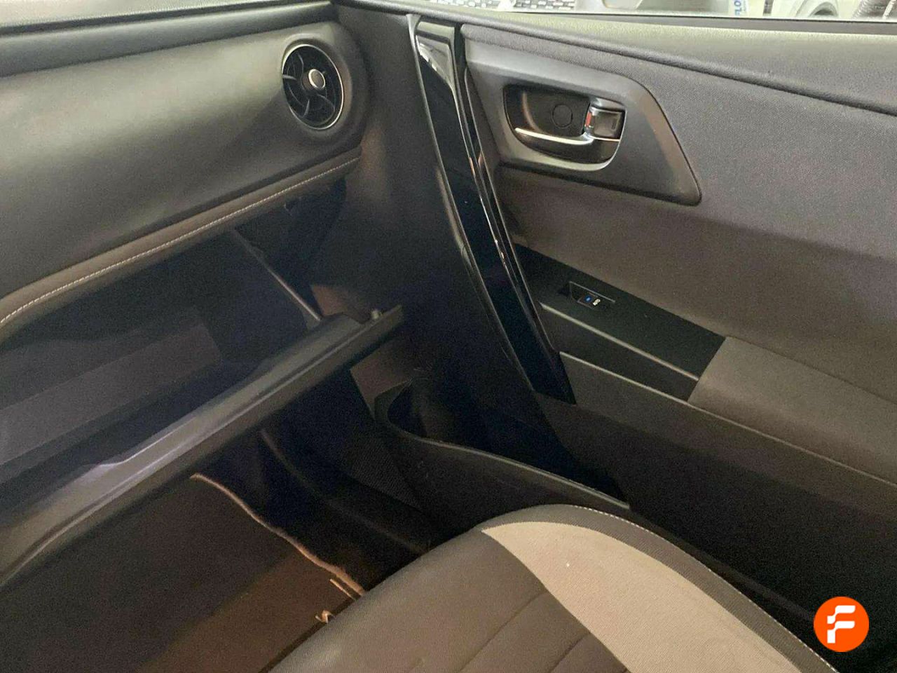 Foto Toyota Auris 30