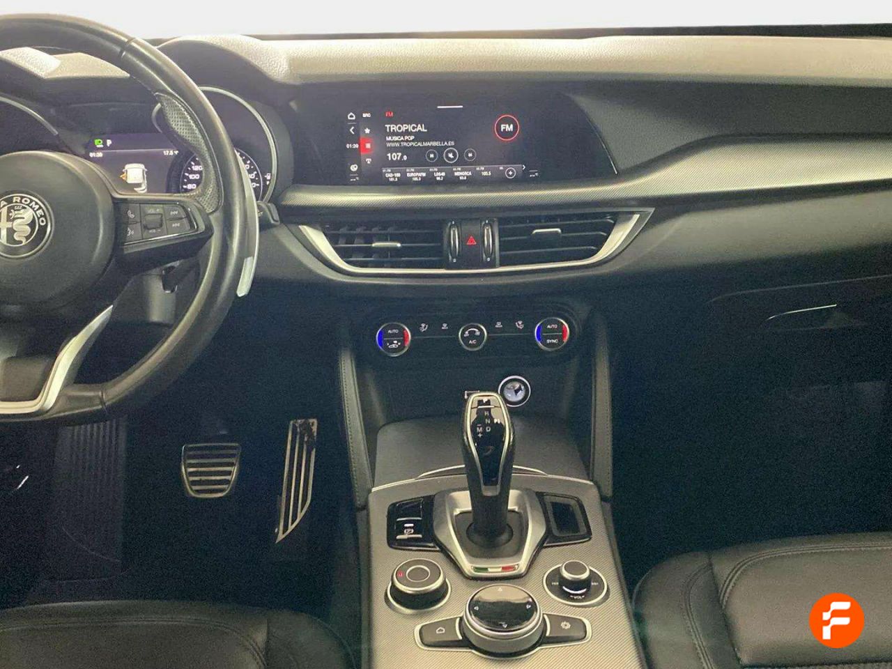Foto Alfa Romeo Stelvio 10