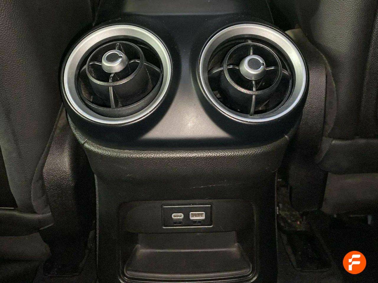 Foto Alfa Romeo Stelvio 21