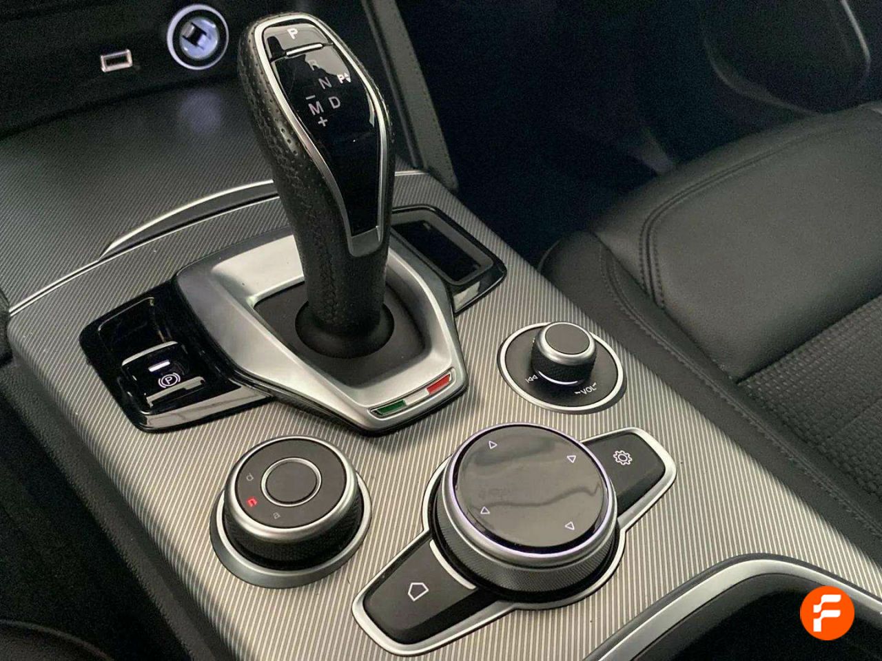 Foto Alfa Romeo Stelvio 25