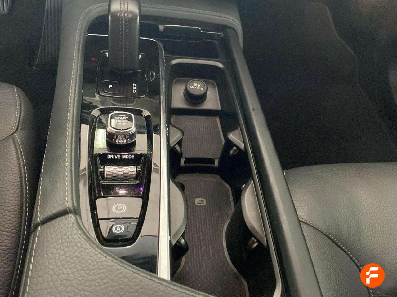 Foto Volvo XC90 29