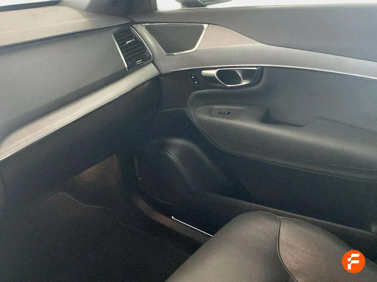 Foto Volvo XC90 32