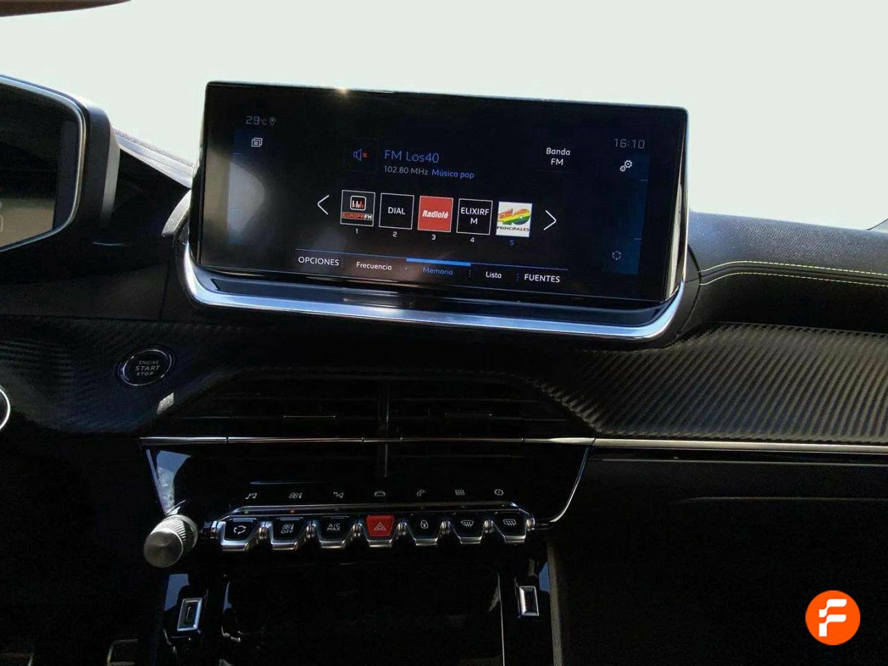 Foto Peugeot 2008 11