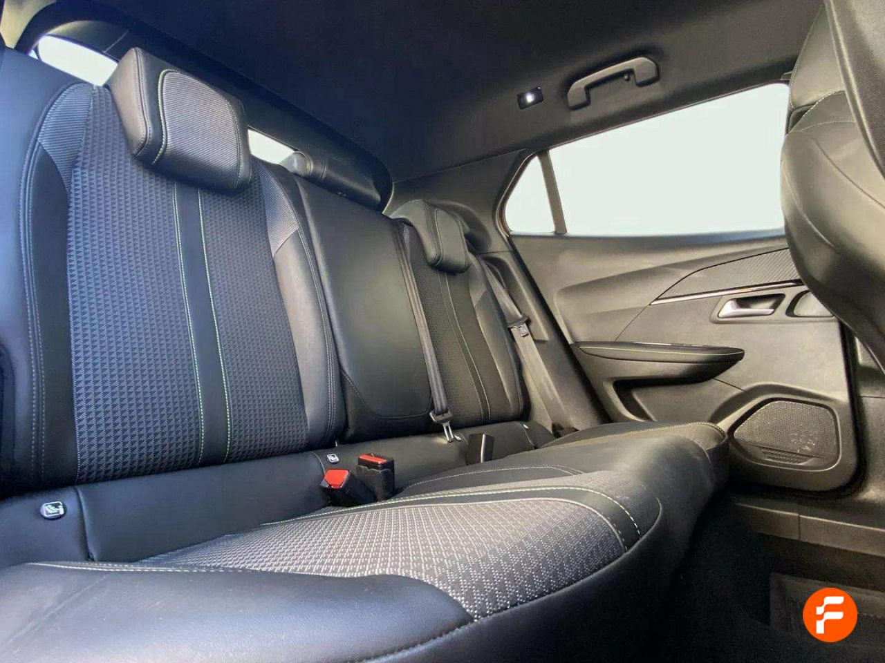 Foto Peugeot 2008 15