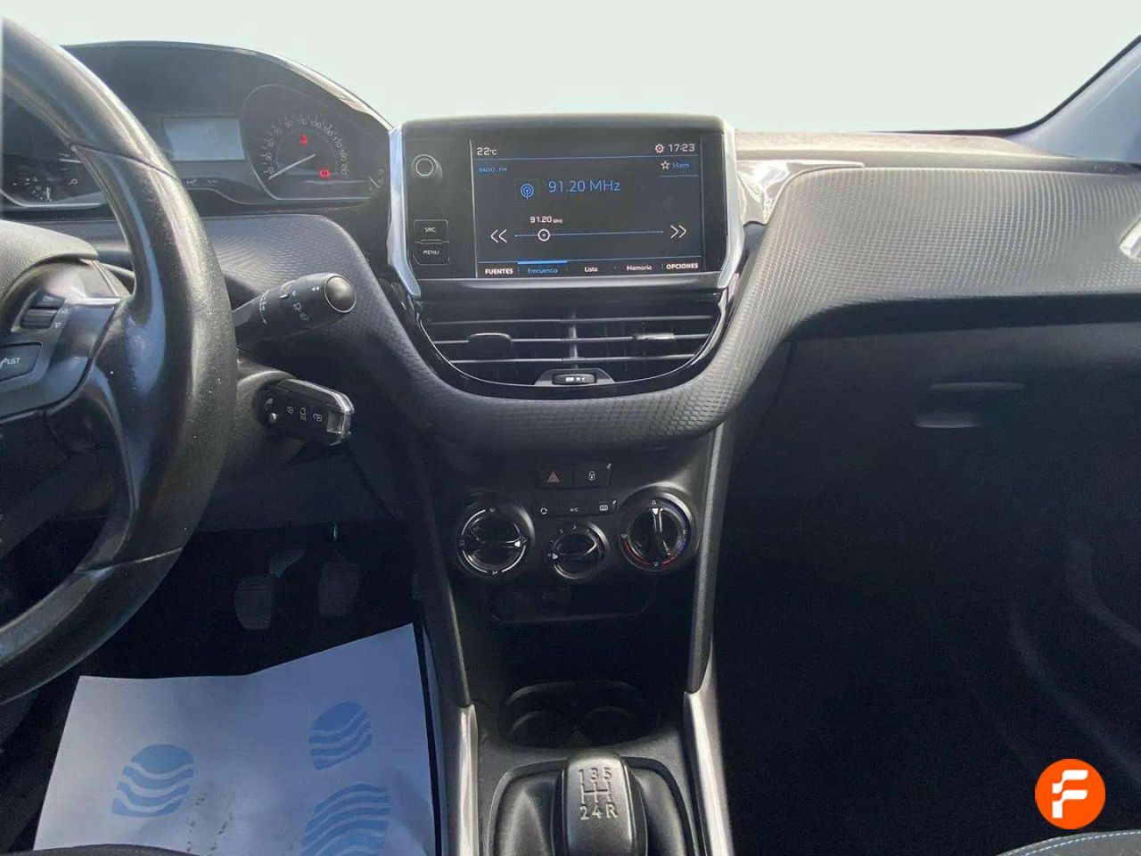 Foto Peugeot 2008 11