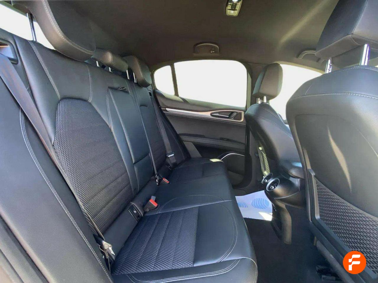 Foto Alfa Romeo Stelvio 15