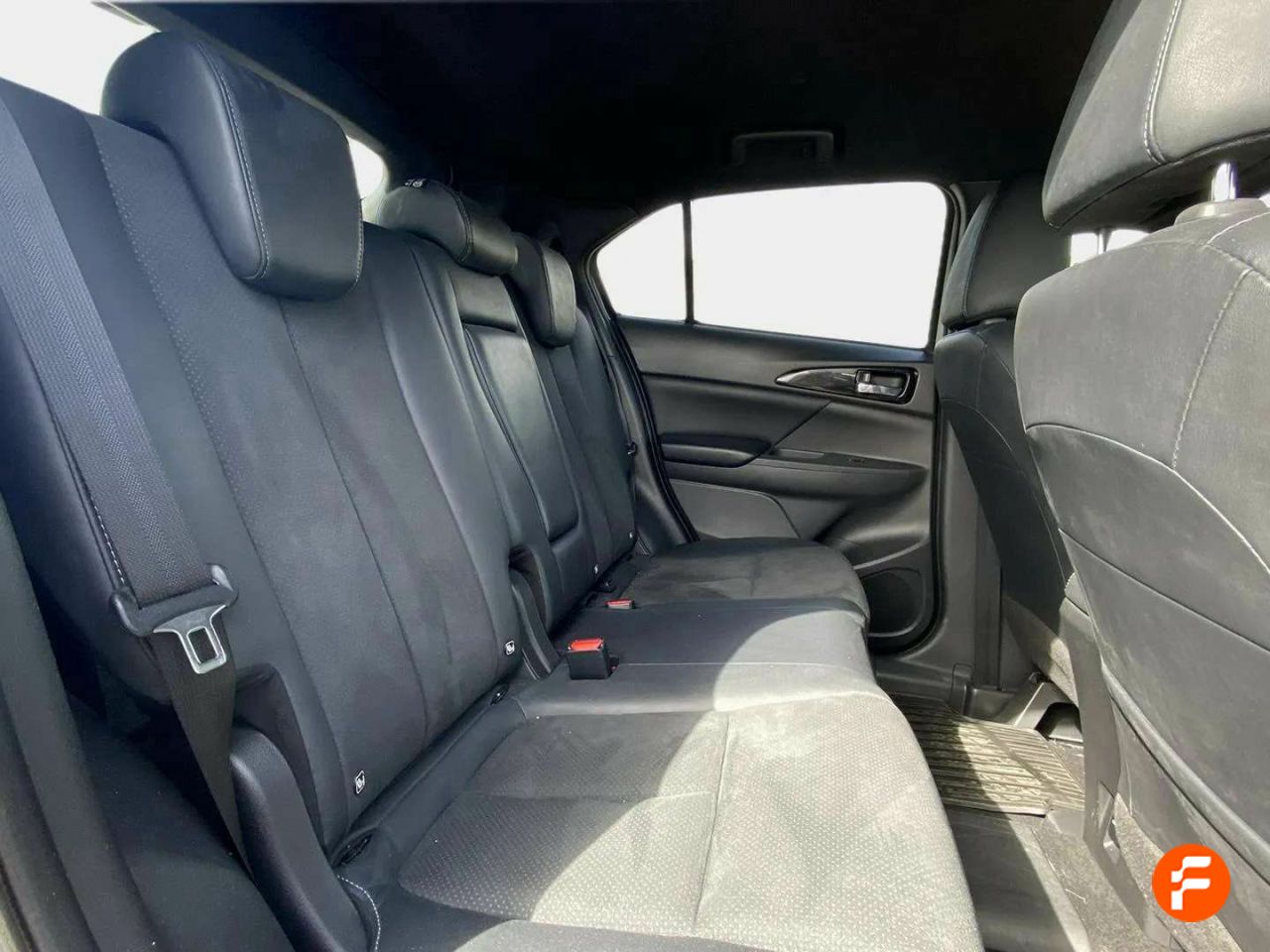 Foto Mitsubishi Eclipse Cross 12