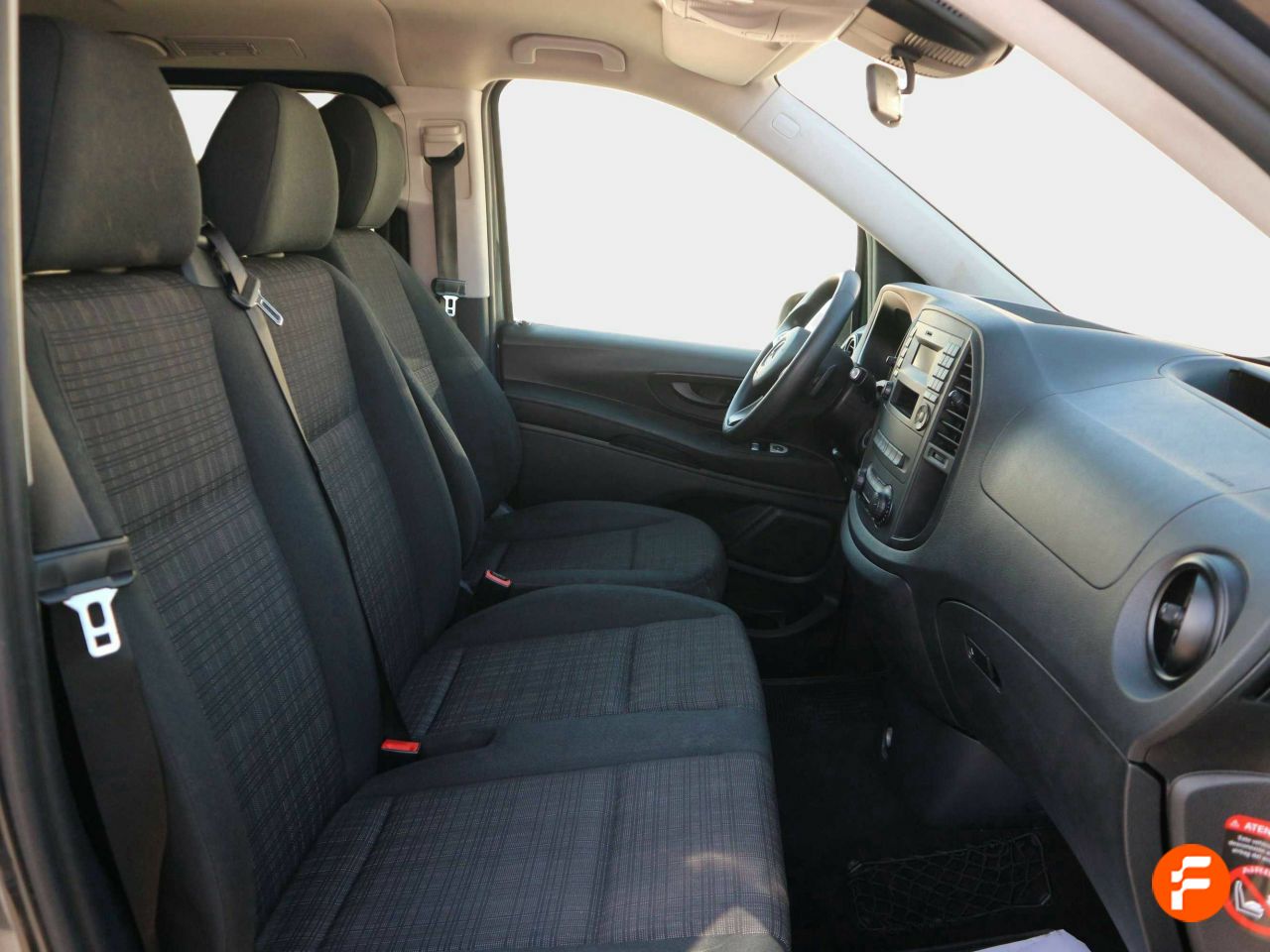 Foto Mercedes-Benz Vito 16