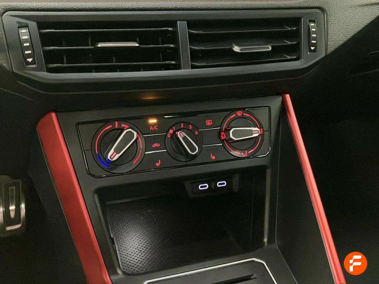 Foto Volkswagen Polo 21