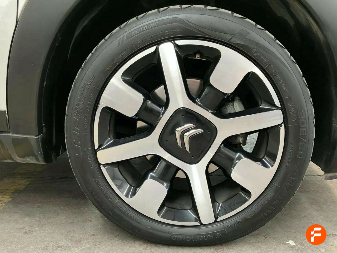 Foto Citroën C4 Cactus 17