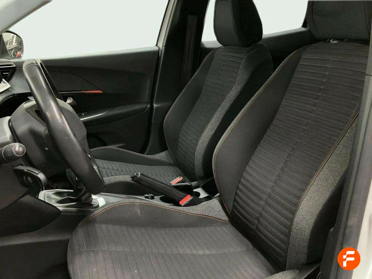 Foto Peugeot 2008 11