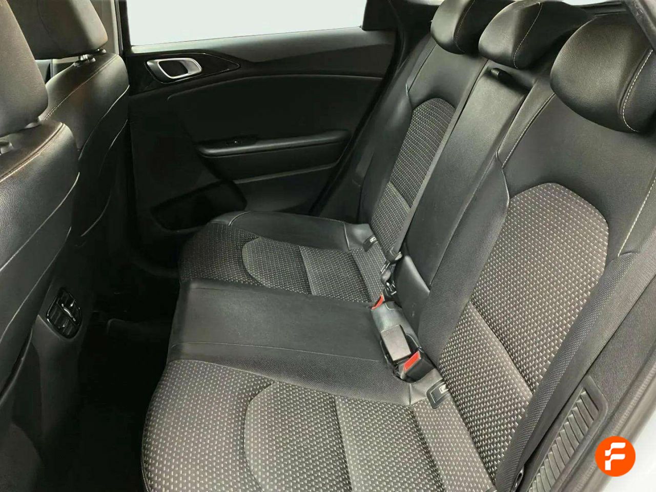 Foto Kia Ceed 12