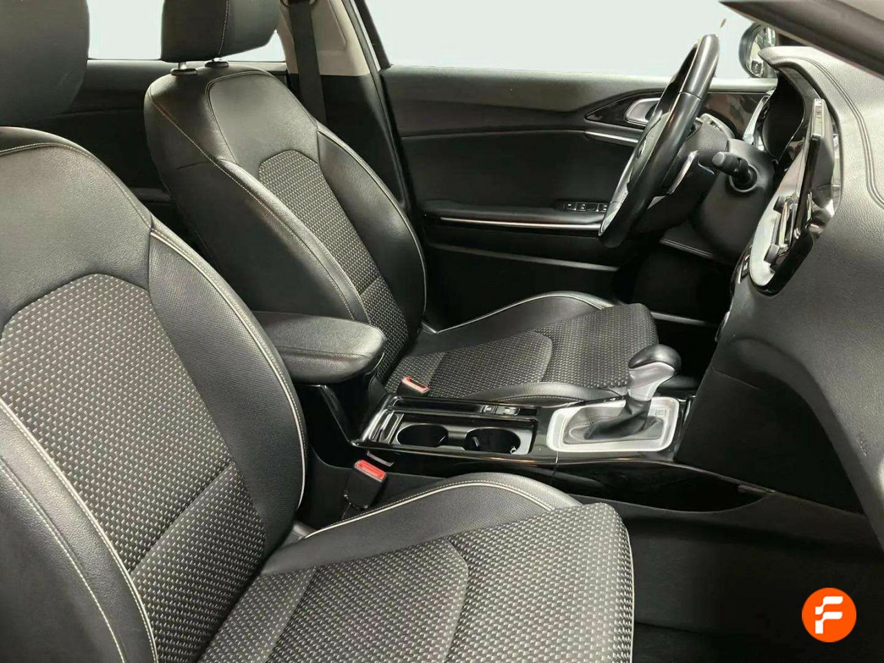 Foto Kia Ceed 16