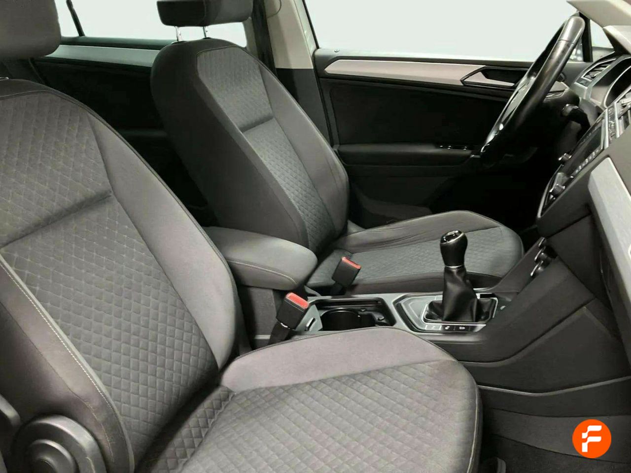 Foto Volkswagen Tiguan 16