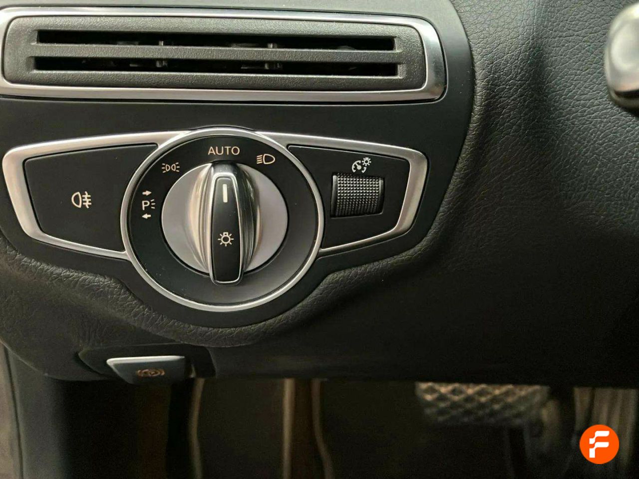 Foto Mercedes-Benz Clase C 21