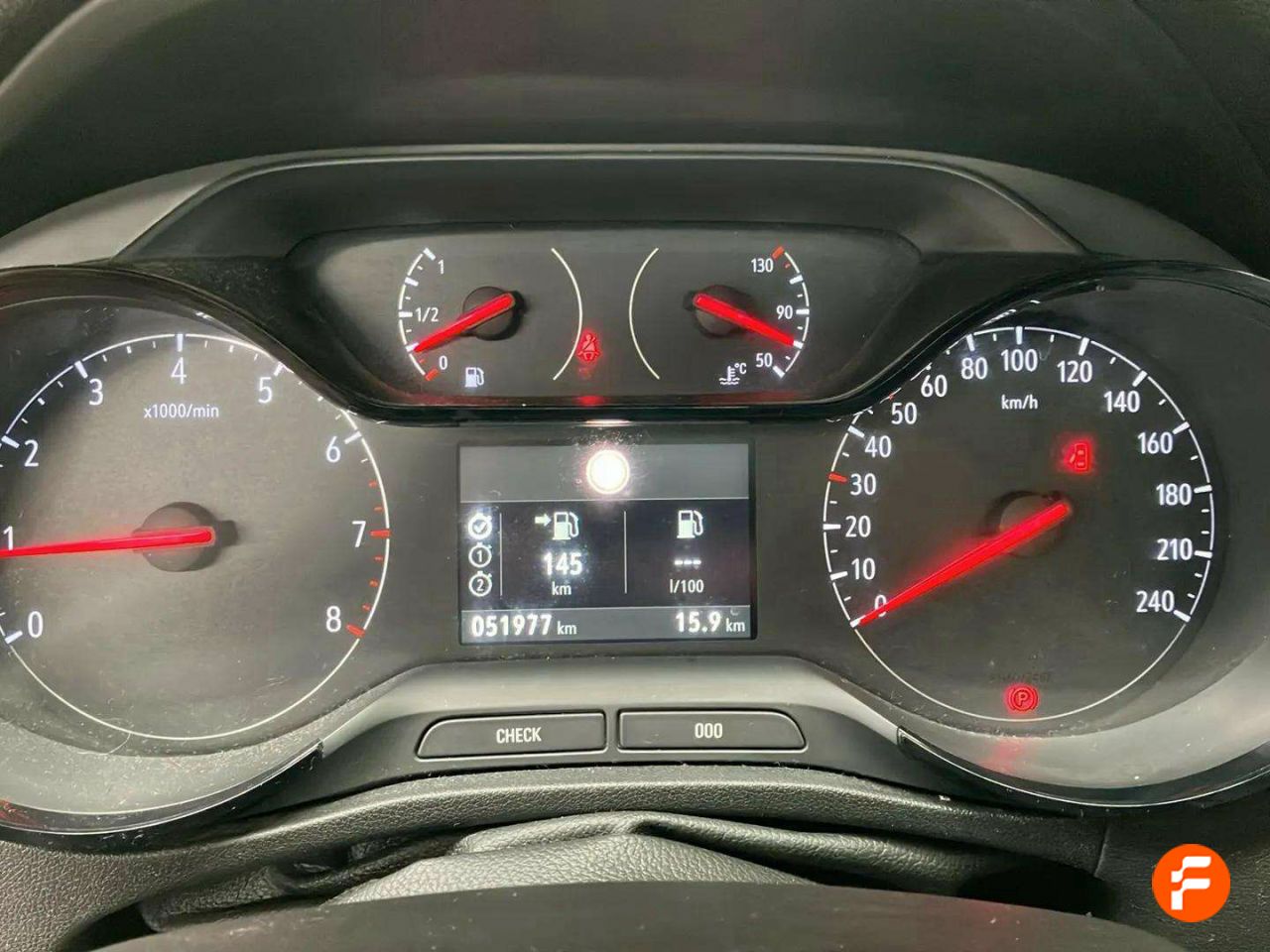 Foto Opel Crossland X 10