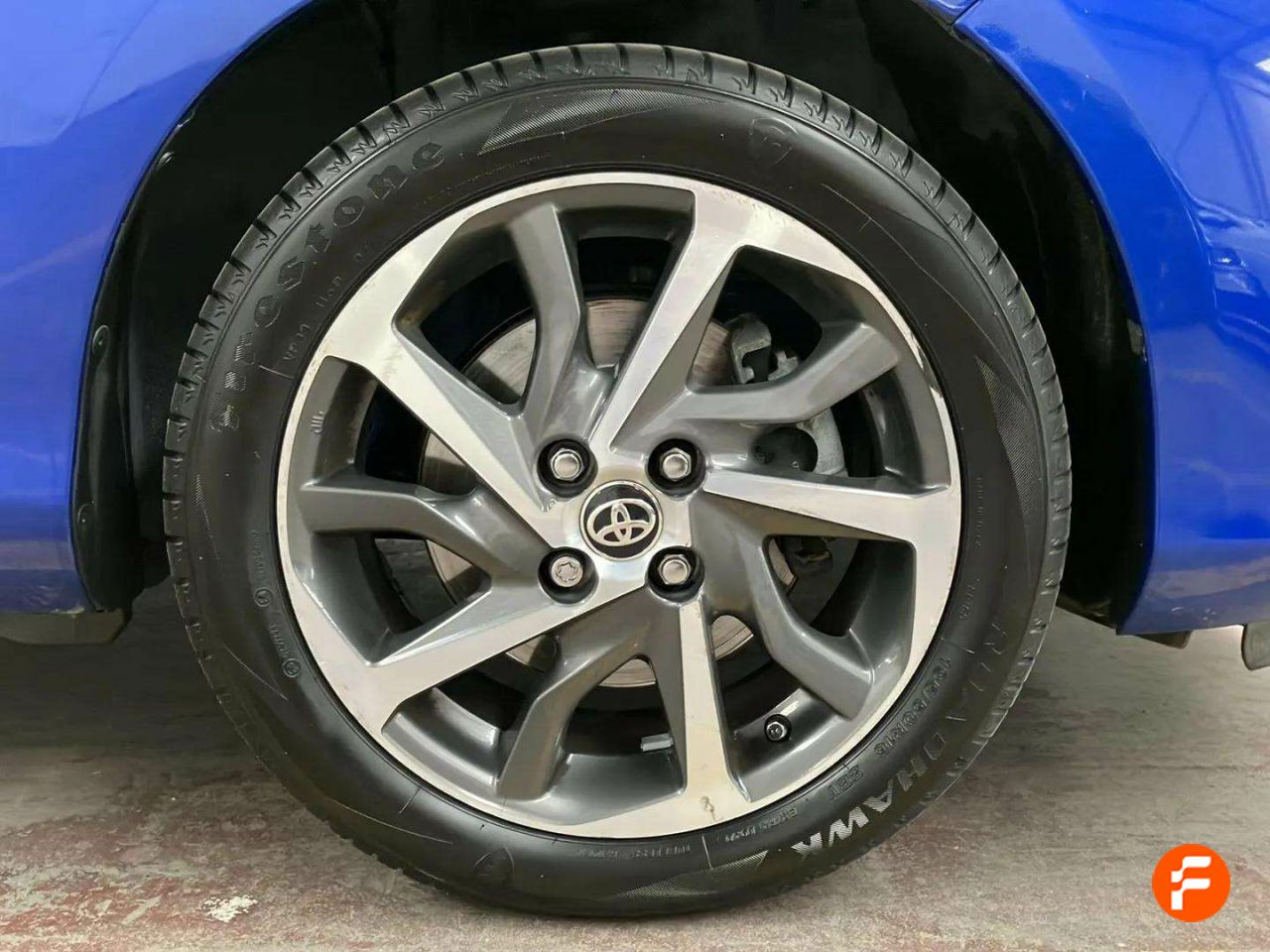 Foto Toyota Yaris 8