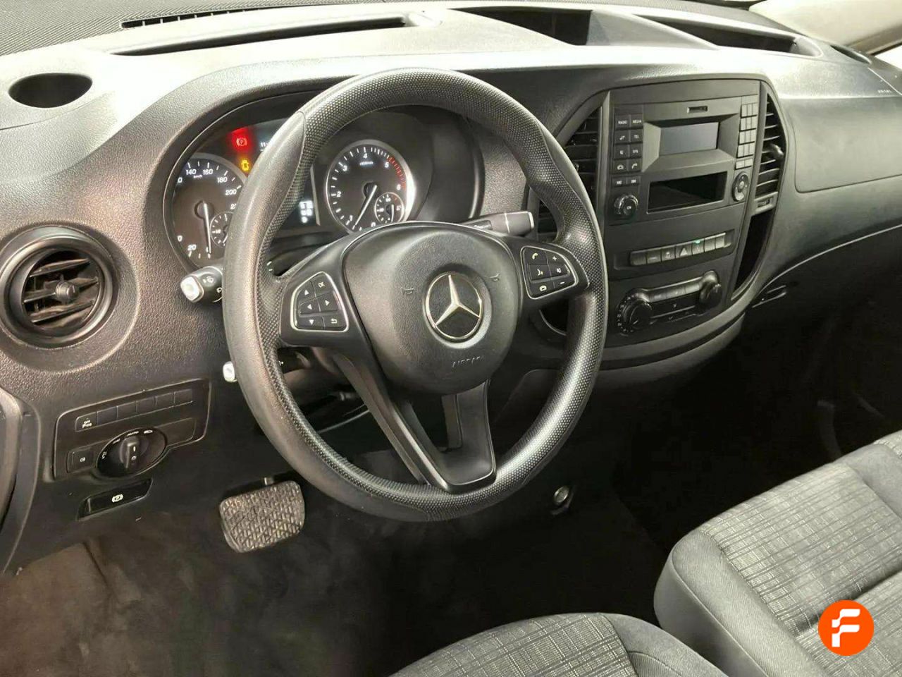 Foto Mercedes-Benz Vito 11