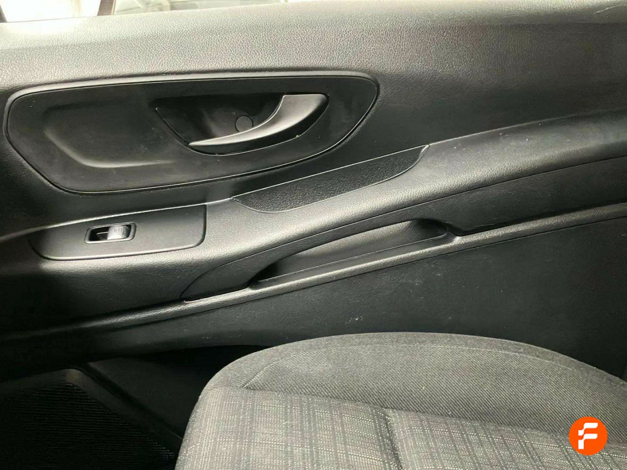 Foto Mercedes-Benz Vito 17