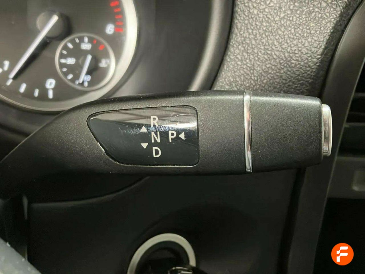 Foto Mercedes-Benz Vito 24