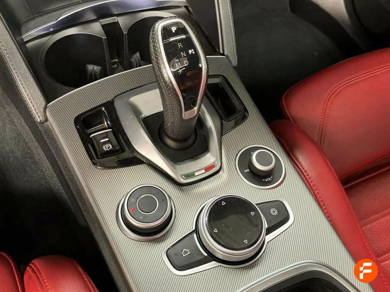 Foto Alfa Romeo Stelvio 30