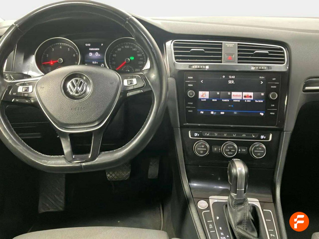 Foto Volkswagen Golf 12