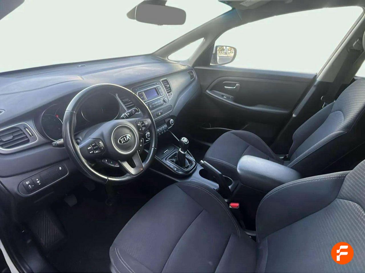 Foto Kia Carens 11
