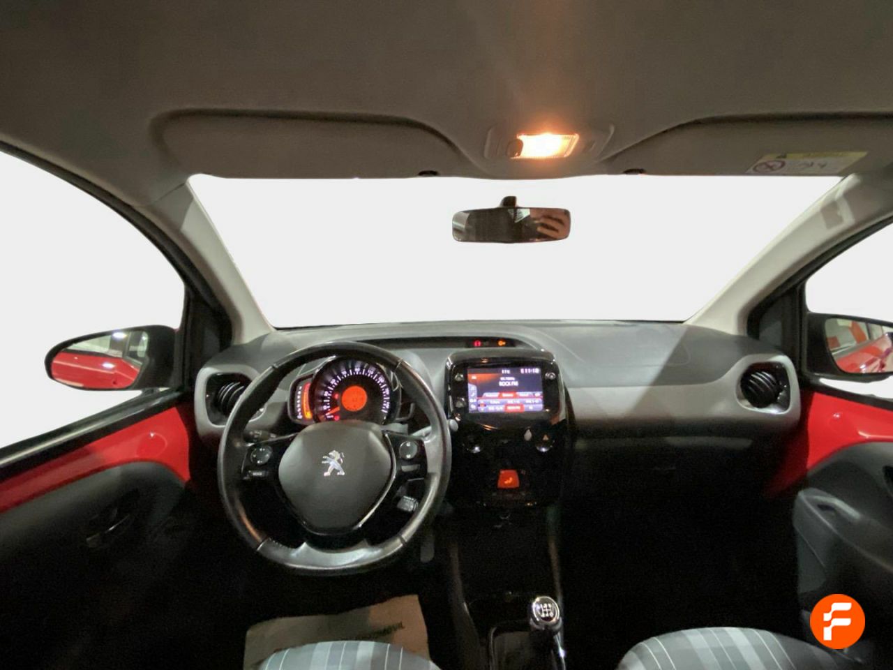 Foto Peugeot 108 11
