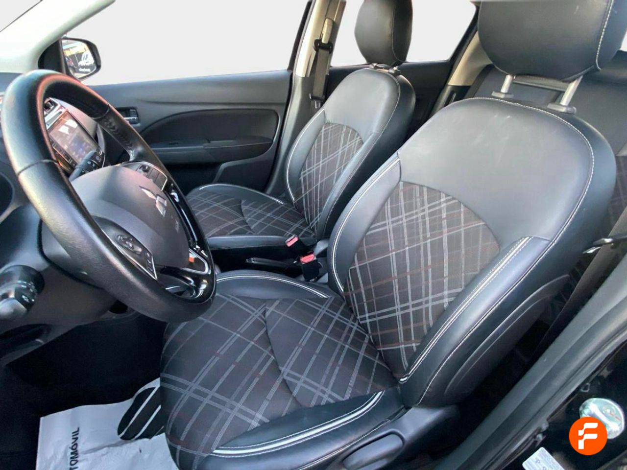 Foto Mitsubishi Space Star 16