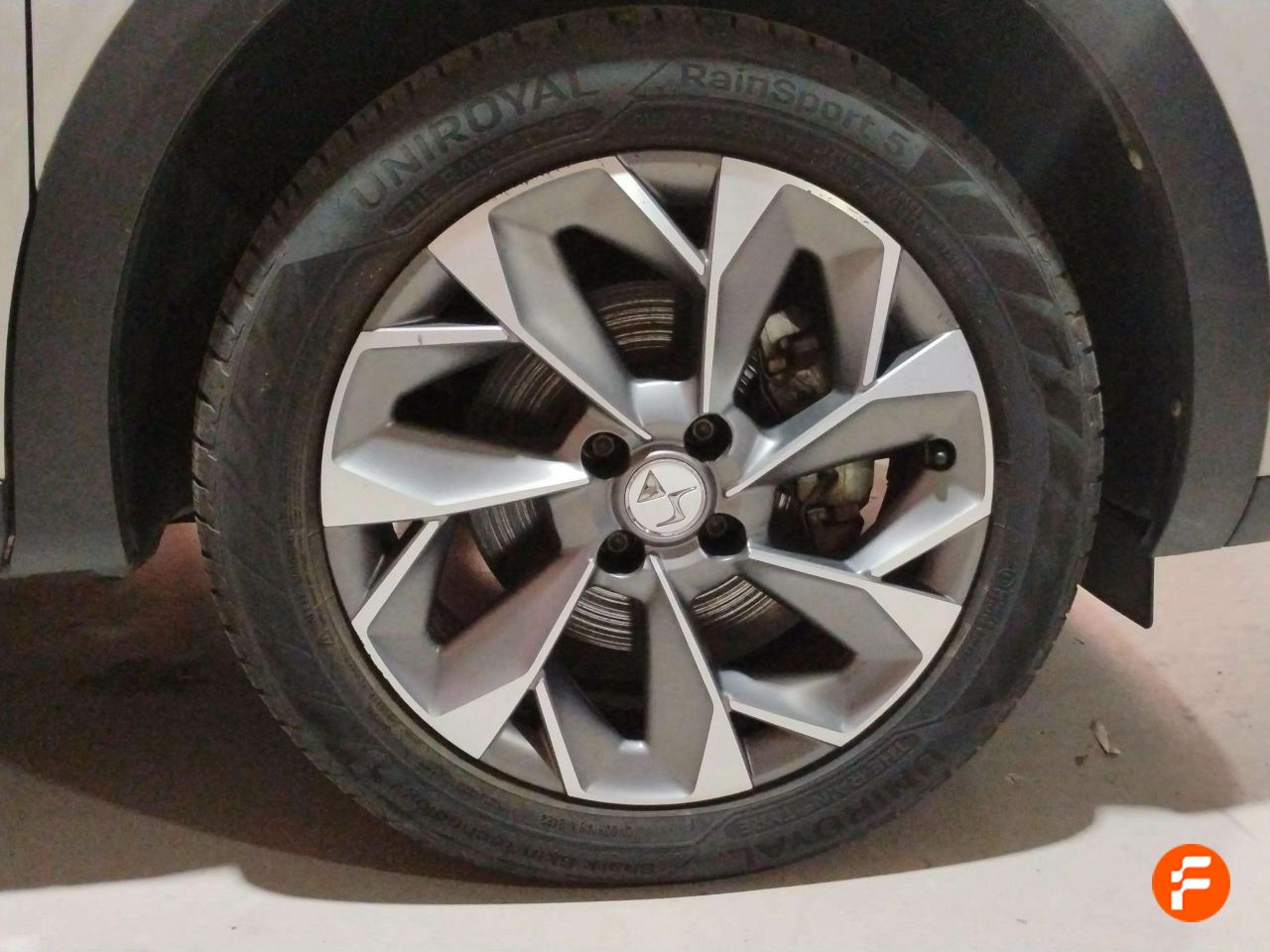 Foto DS Automobiles DS 3 28