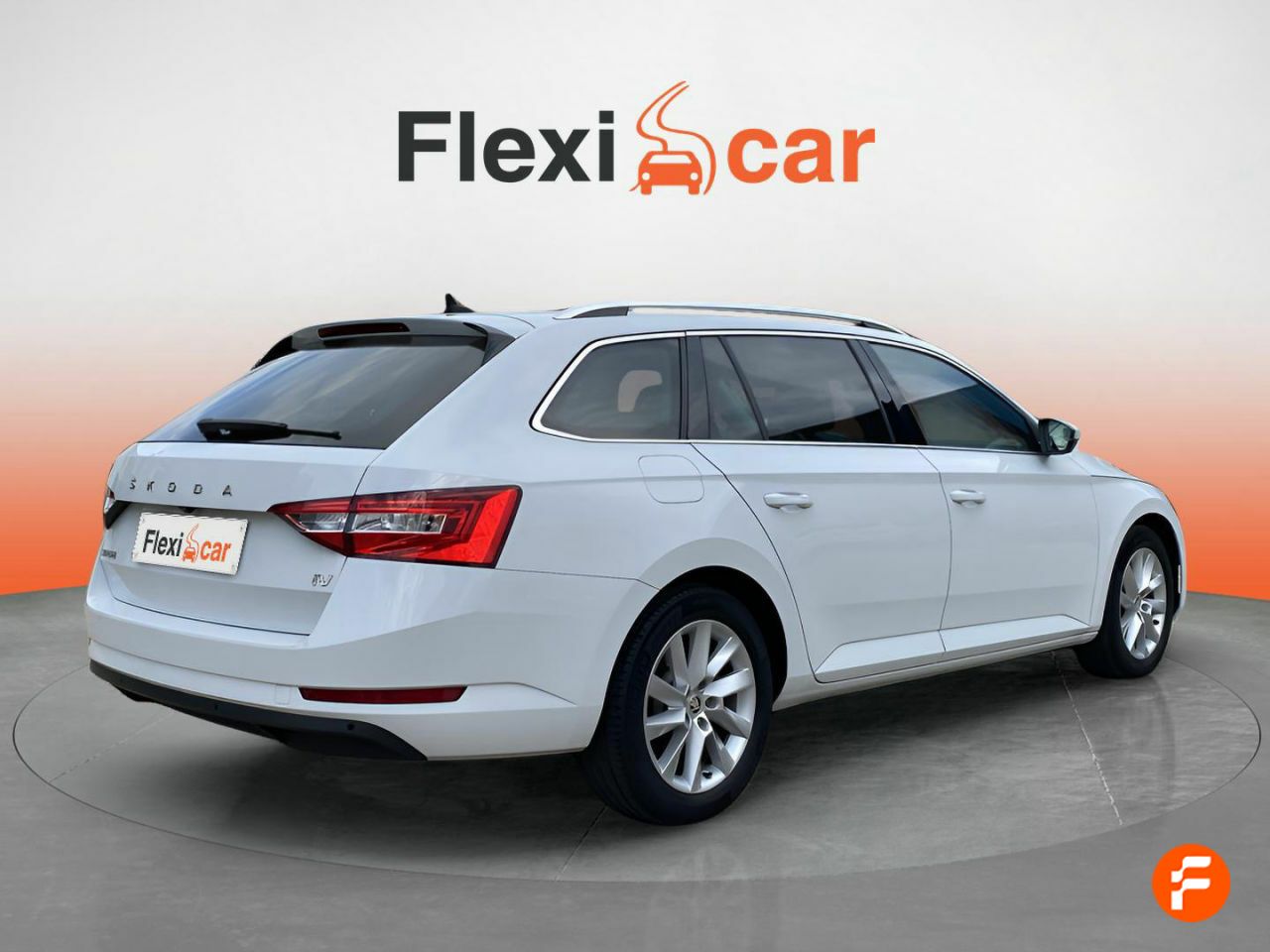 Foto Skoda Superb 8