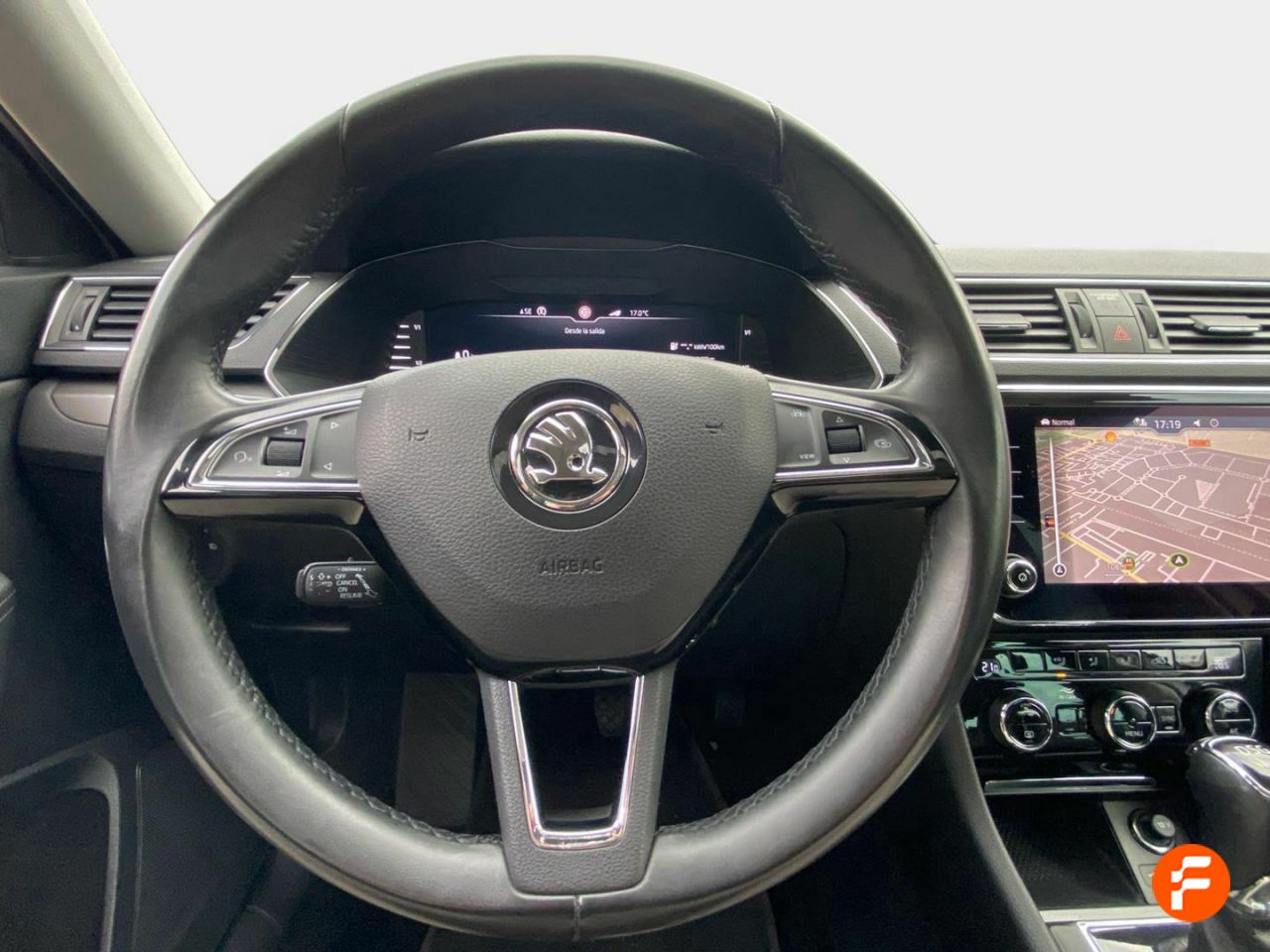 Foto Skoda Superb 11