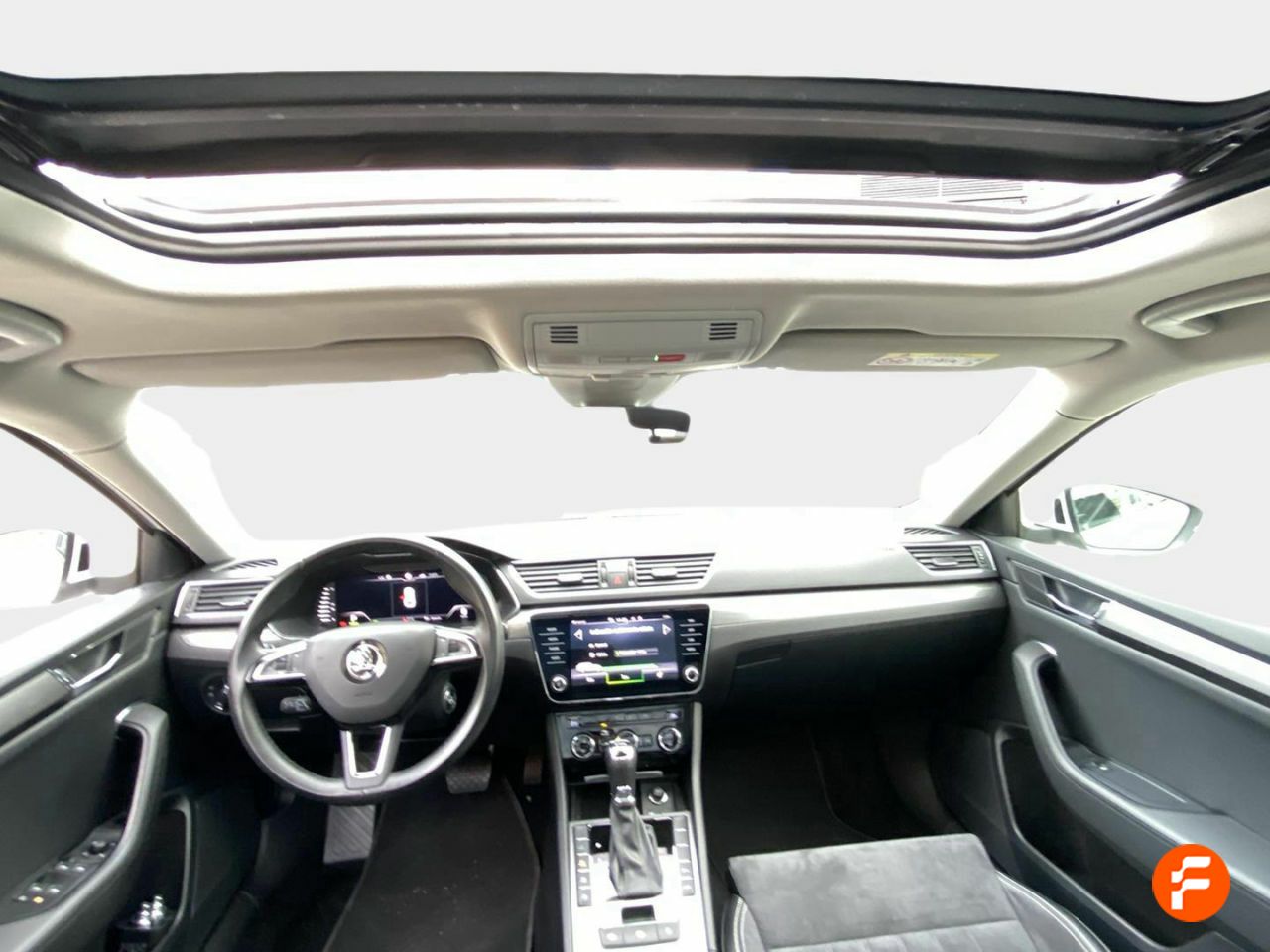 Foto Skoda Superb 12
