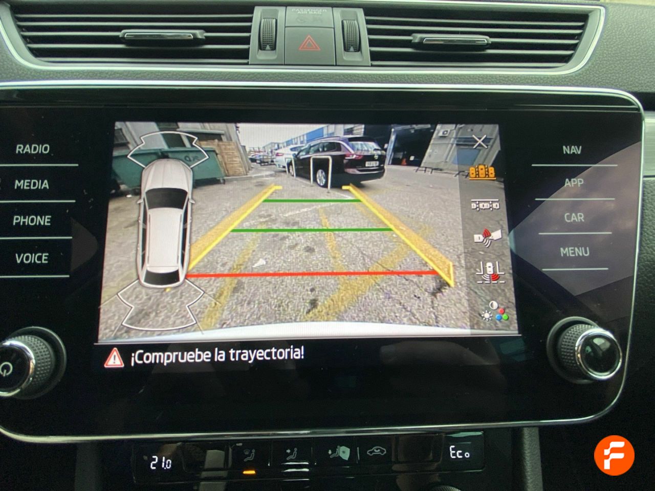 Foto Skoda Superb 15