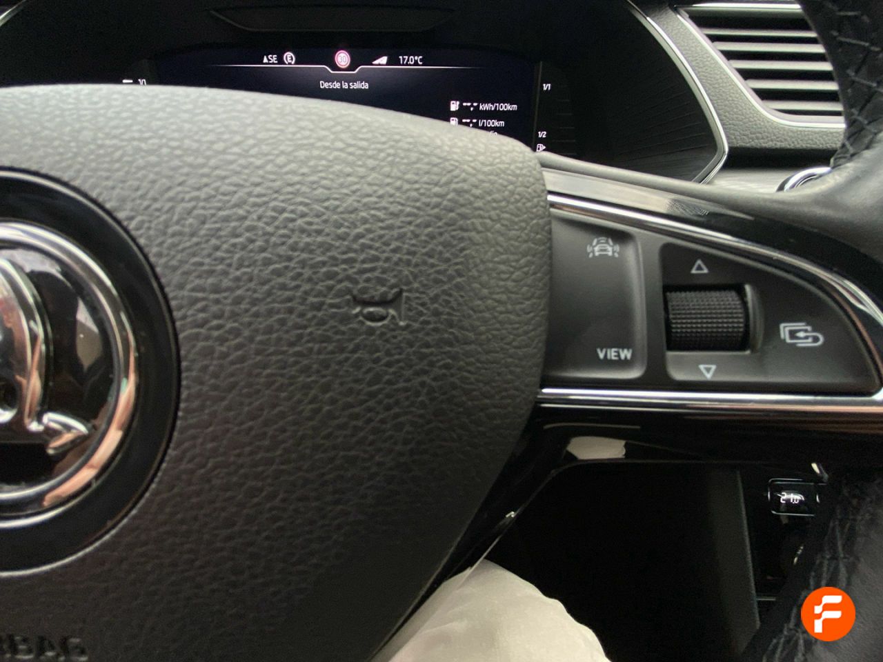 Foto Skoda Superb 17