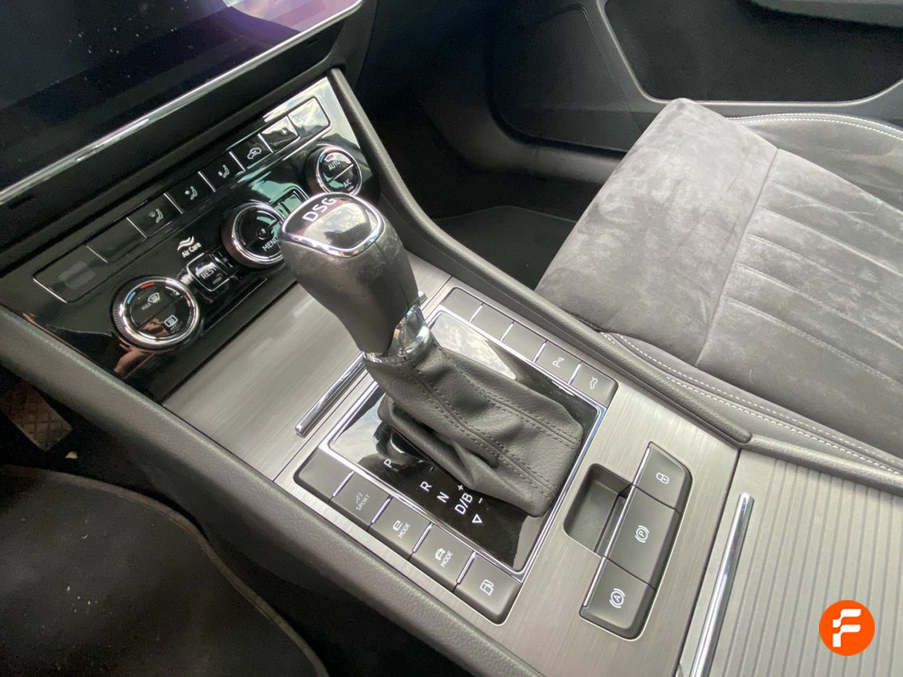 Foto Skoda Superb 19