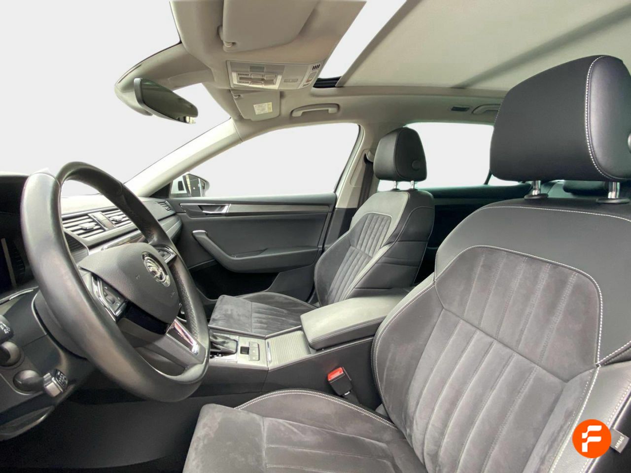Foto Skoda Superb 22