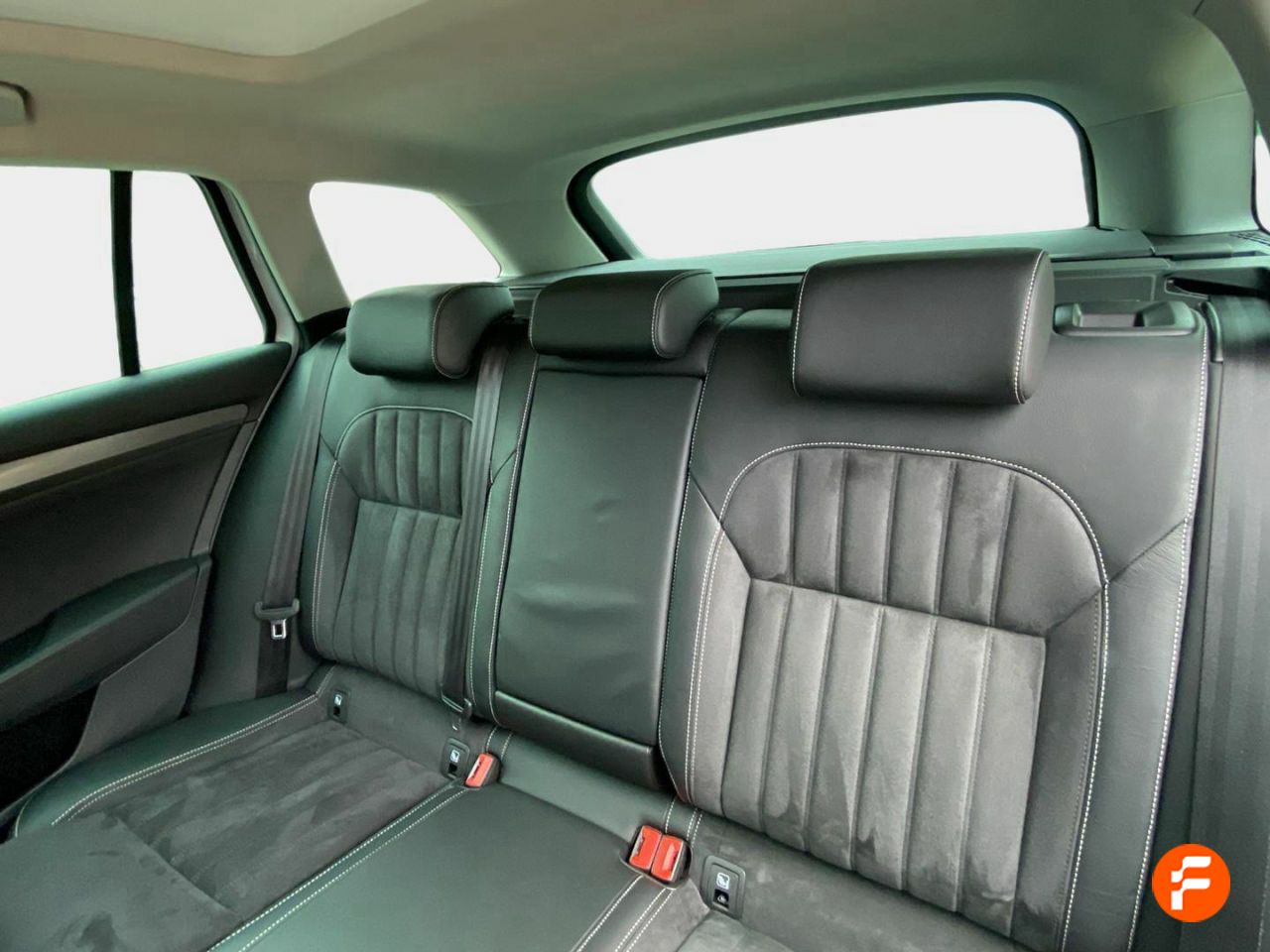 Foto Skoda Superb 23