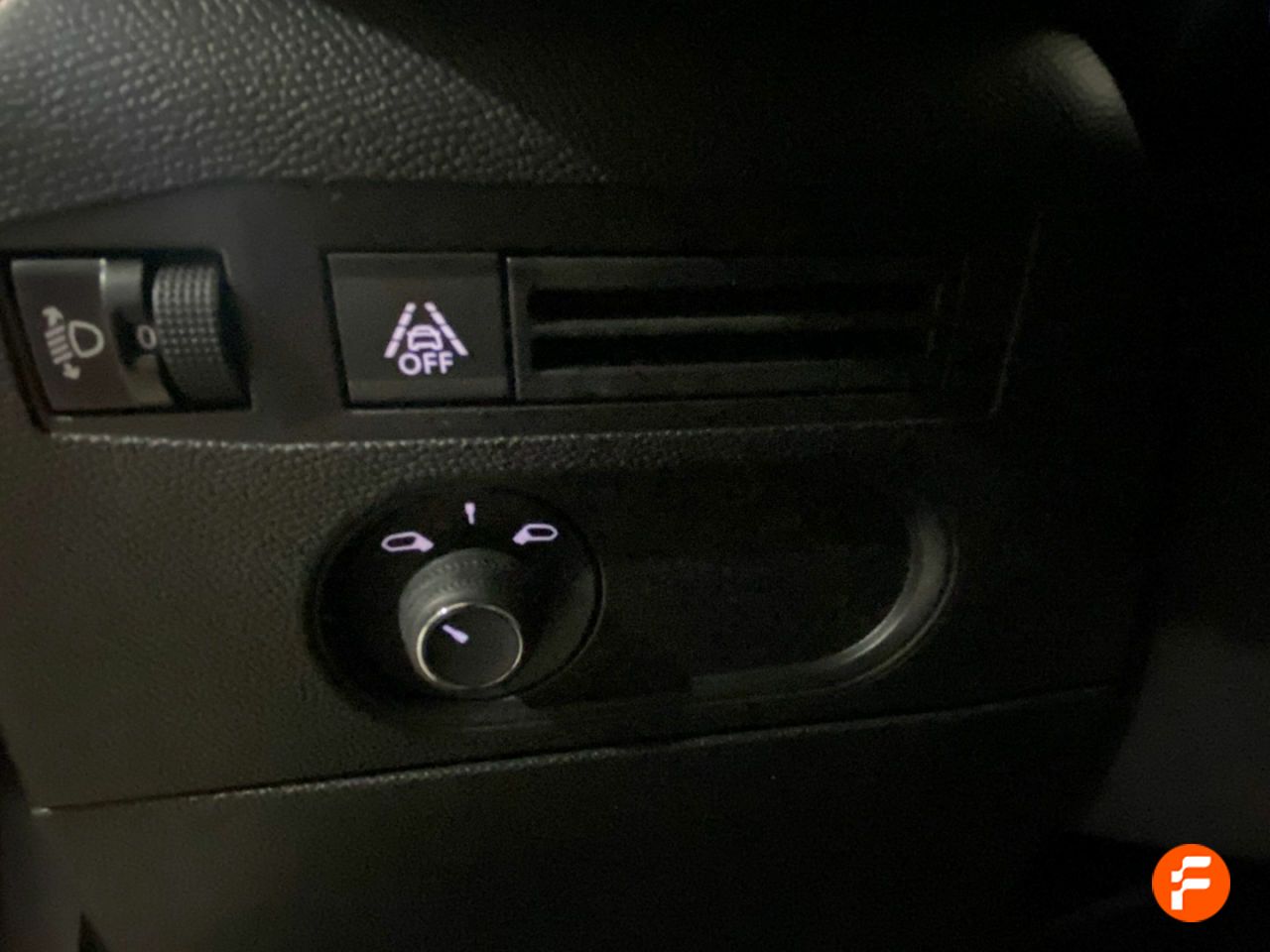 Foto DS Automobiles DS 3 10