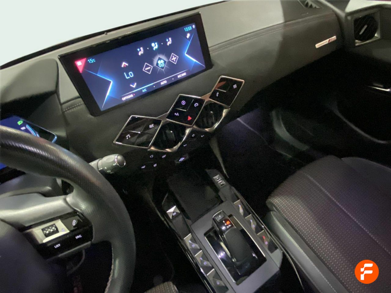 Foto DS Automobiles DS 3 13